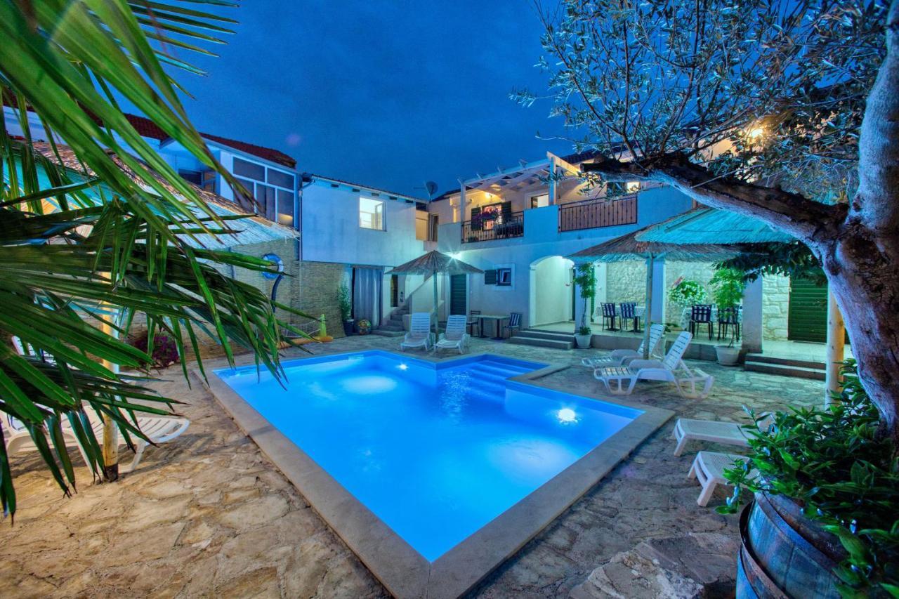 Didovi Dvori Apartment บาร์บินเย ภายนอก รูปภาพ