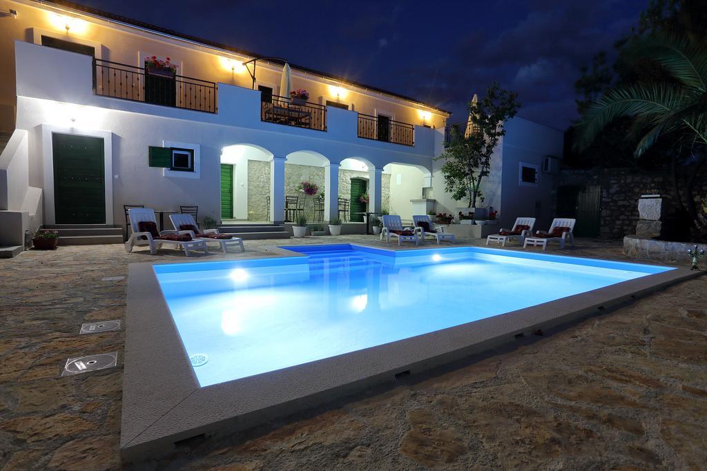 Didovi Dvori Apartment บาร์บินเย ภายนอก รูปภาพ